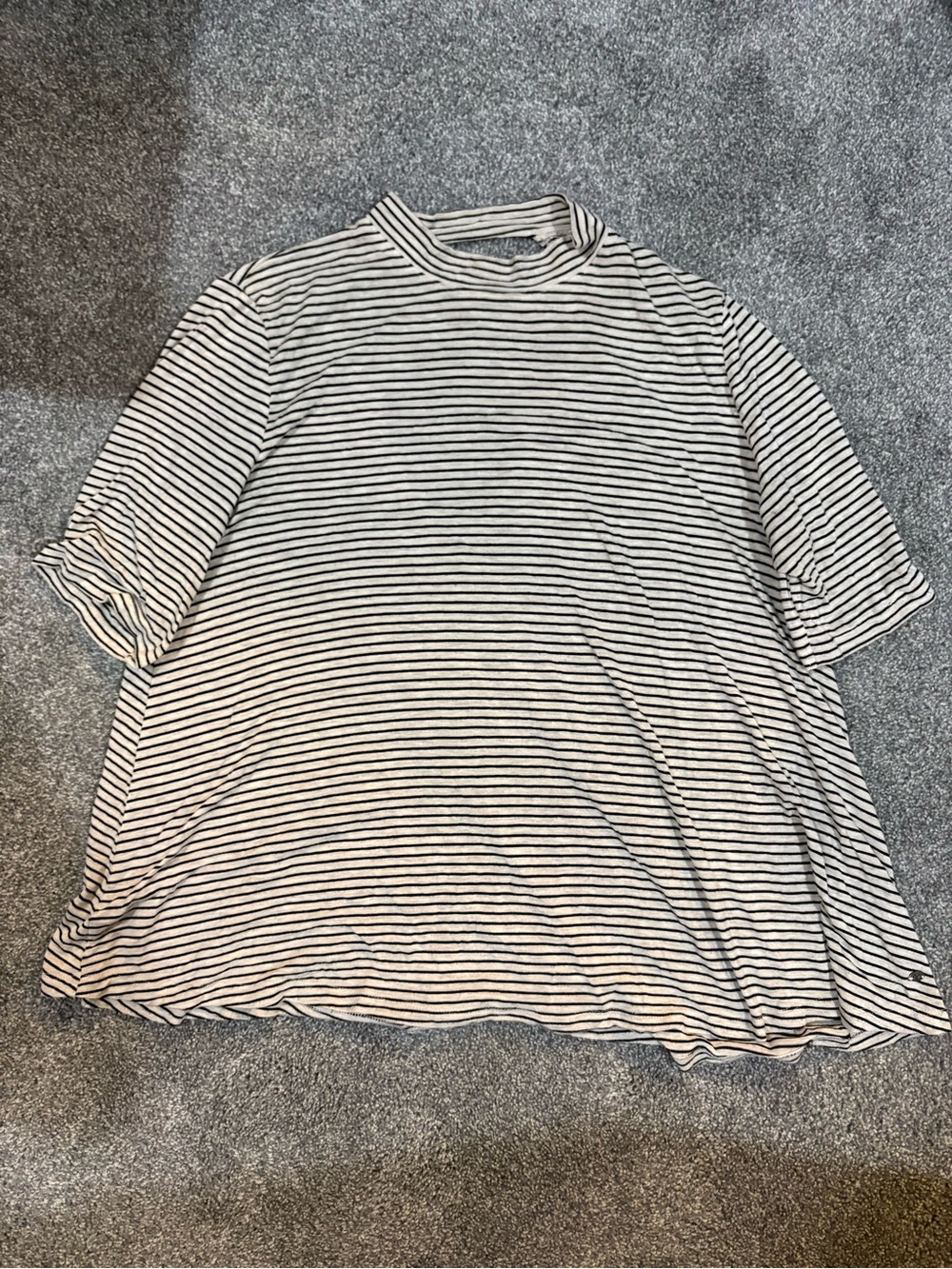 American Eagle Soft Flowy Striped Mock Neck Quarter Sleeve Tee- Medium